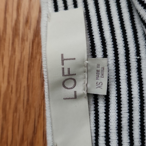 Loft shirt, long sleeve, beautiful cuffs, black/ white thin stripes - Picture 6 of 10